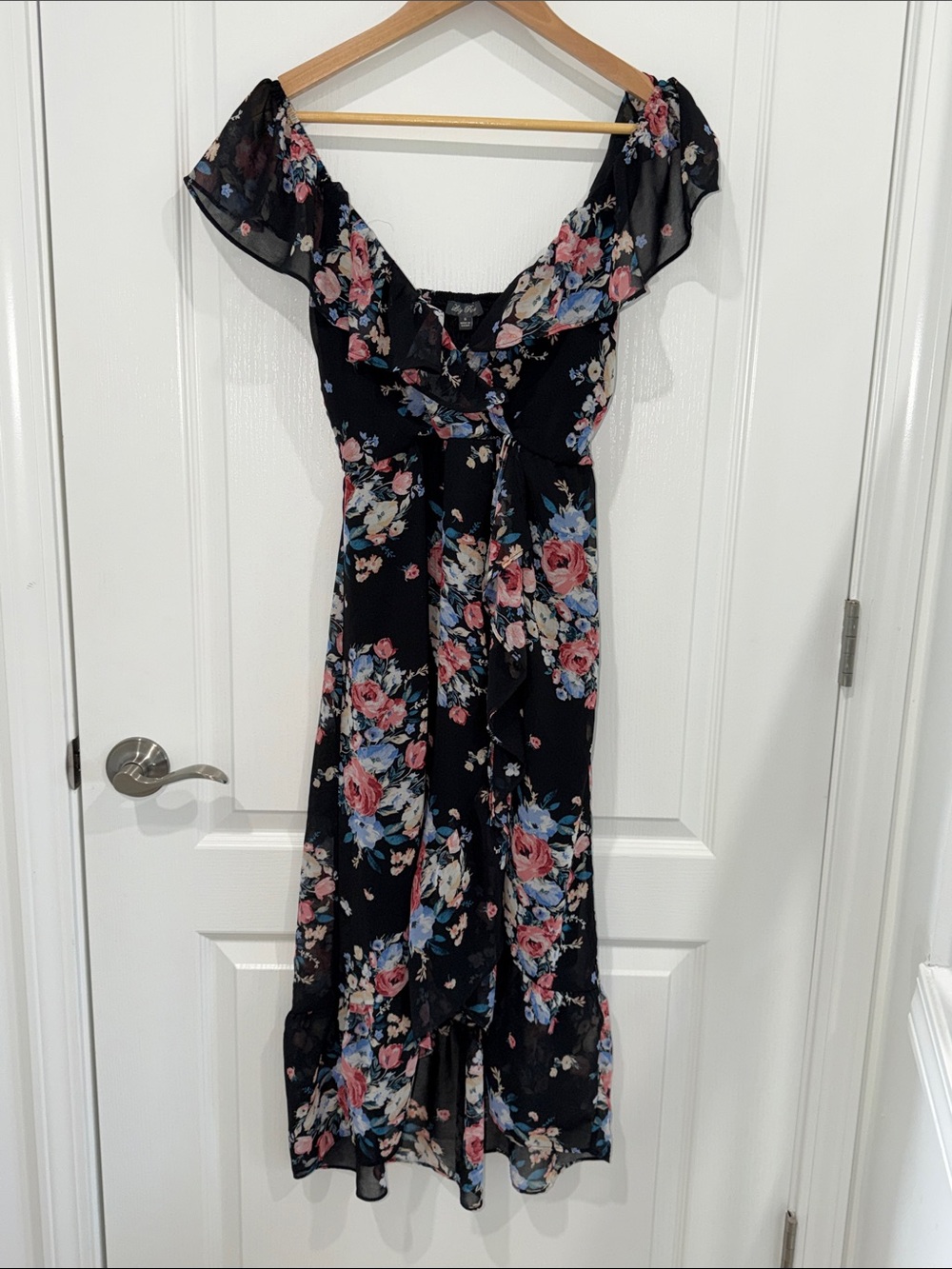 Lily Rose Floral Off-Shoulder Maxi Dress - Black with Pink & Blue Flowers small